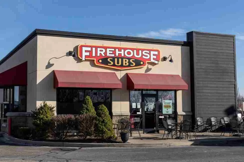 Firehouse Subs History Explained: How a Firefighter Legacy Became a Global Brand 2 firehouse-subs-logo